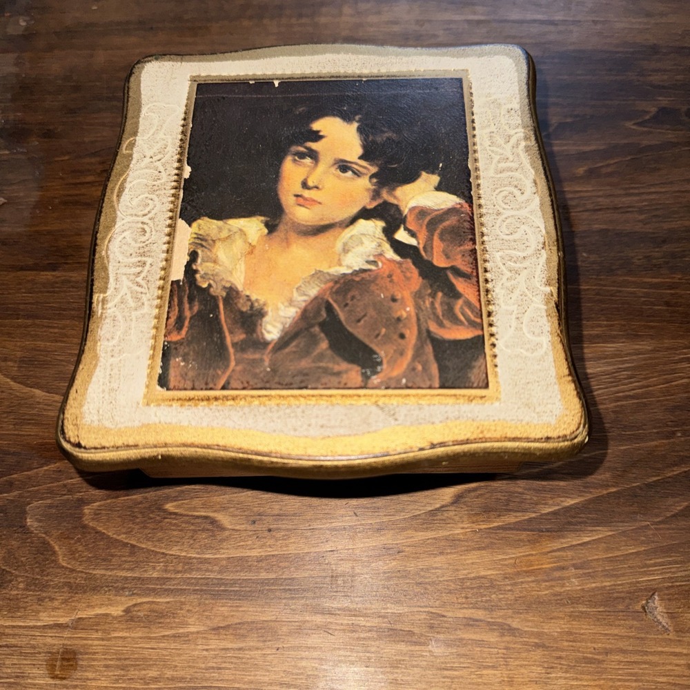 Vintage Jewelry Box Working Music Box Florentine Gold White Wooden Red Lining